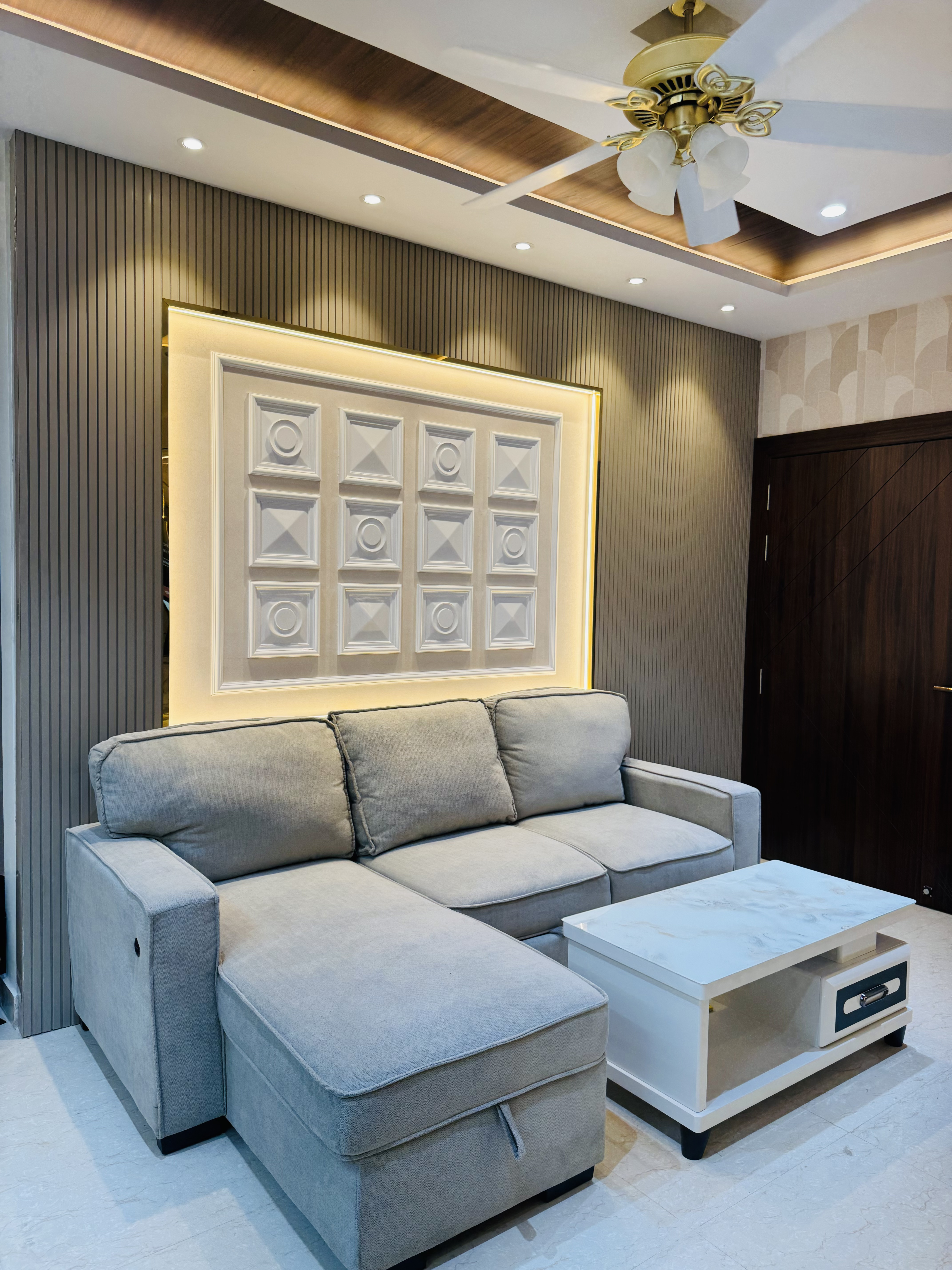 Dr. Jagat - Office Interior